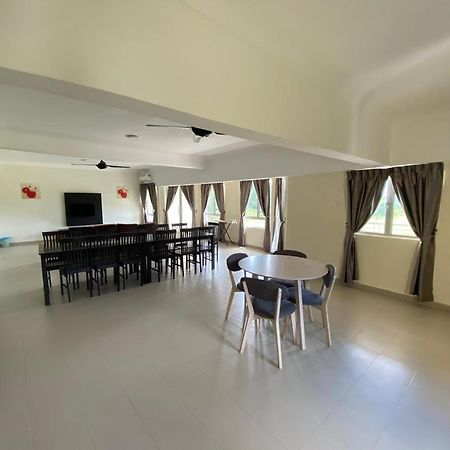 Tiara Desaru Resort Kültér fotó