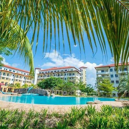 Tiara Desaru Resort Kültér fotó