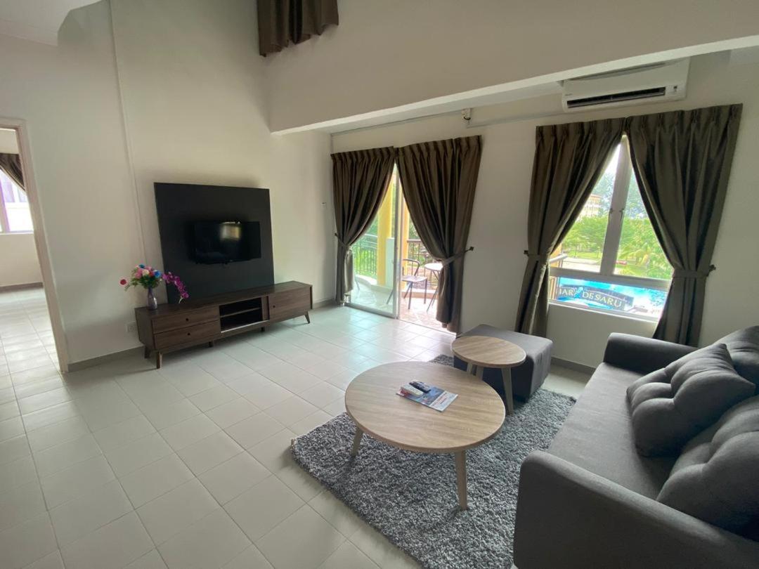 Tiara Desaru Resort Kültér fotó