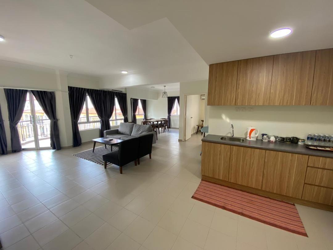 Tiara Desaru Resort Kültér fotó