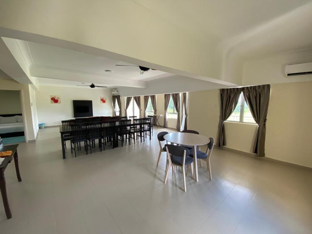 Tiara Desaru Resort Kültér fotó