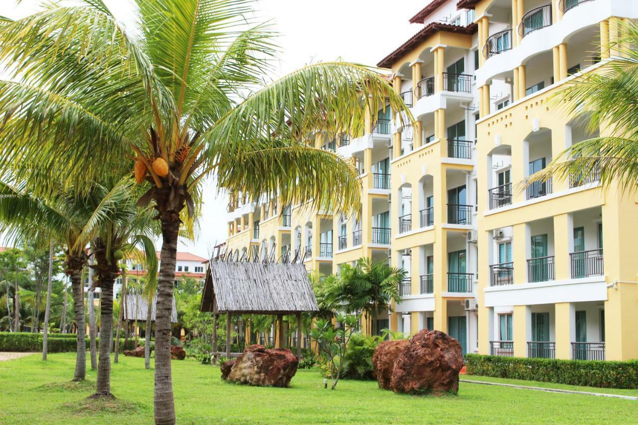 Tiara Desaru Resort Kültér fotó