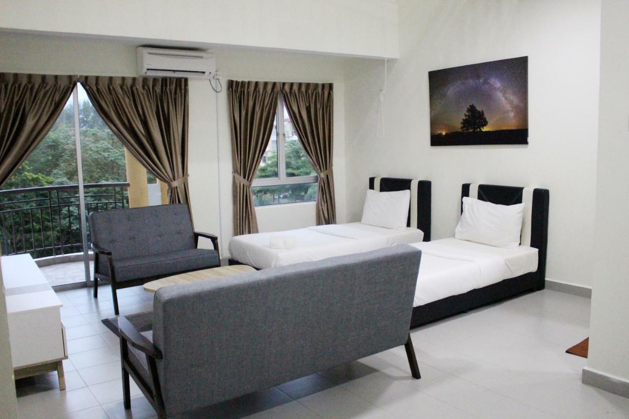 Tiara Desaru Resort Kültér fotó