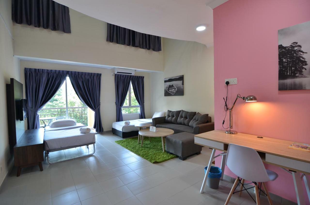 Tiara Desaru Resort Kültér fotó